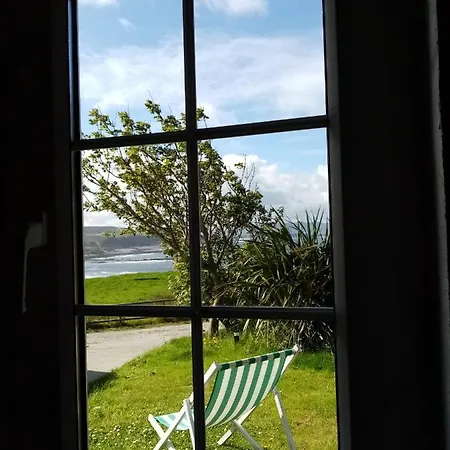 Bed & Breakfast The Red Door *