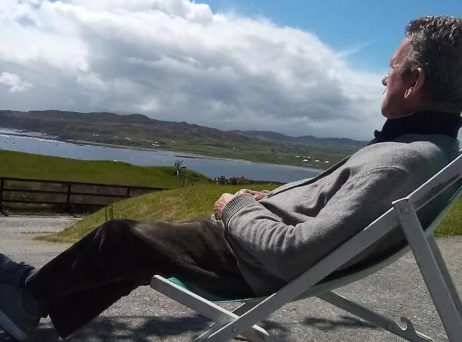 The Red Door * 도니골